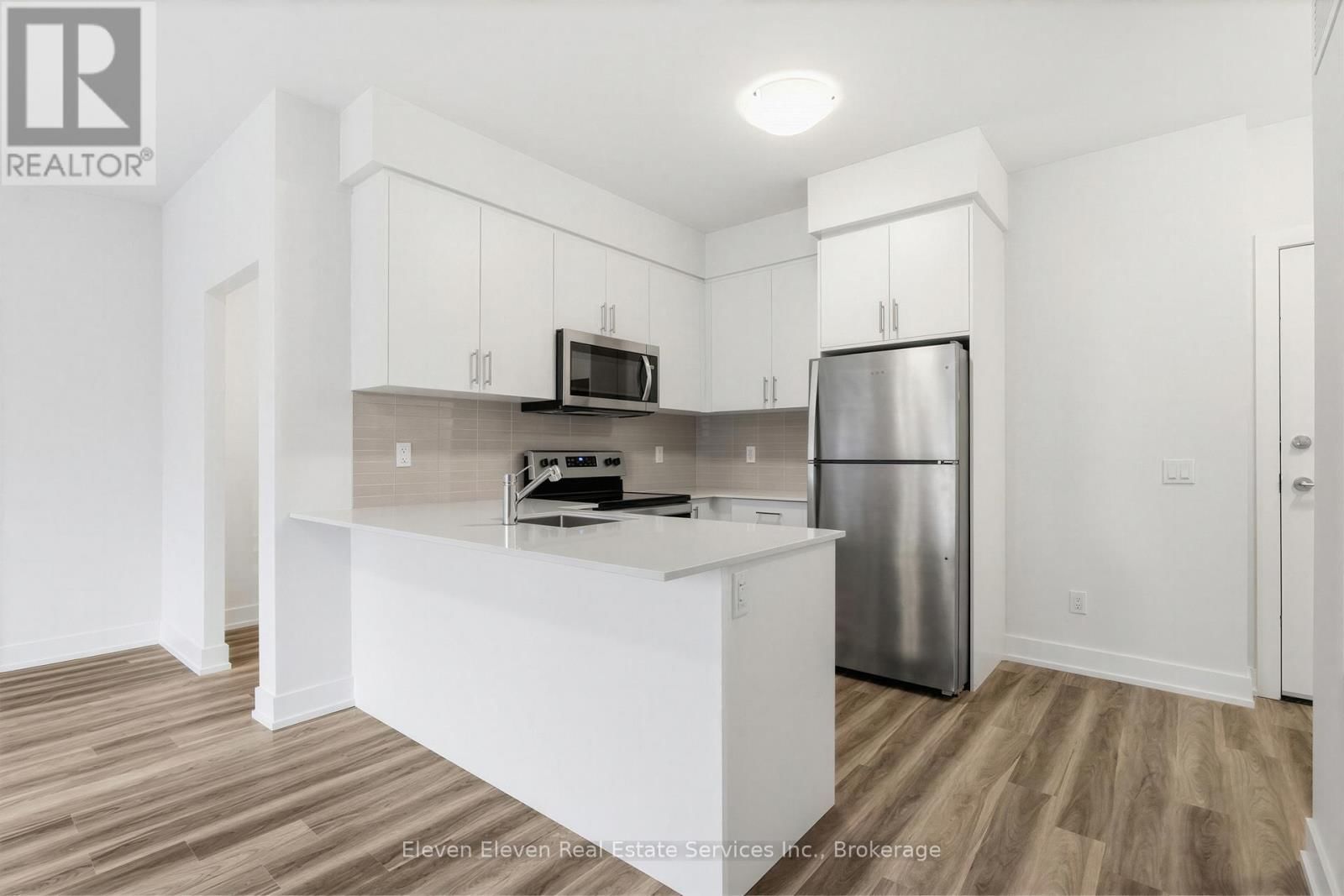 220 - 100 LACKNER PLACE Image 19