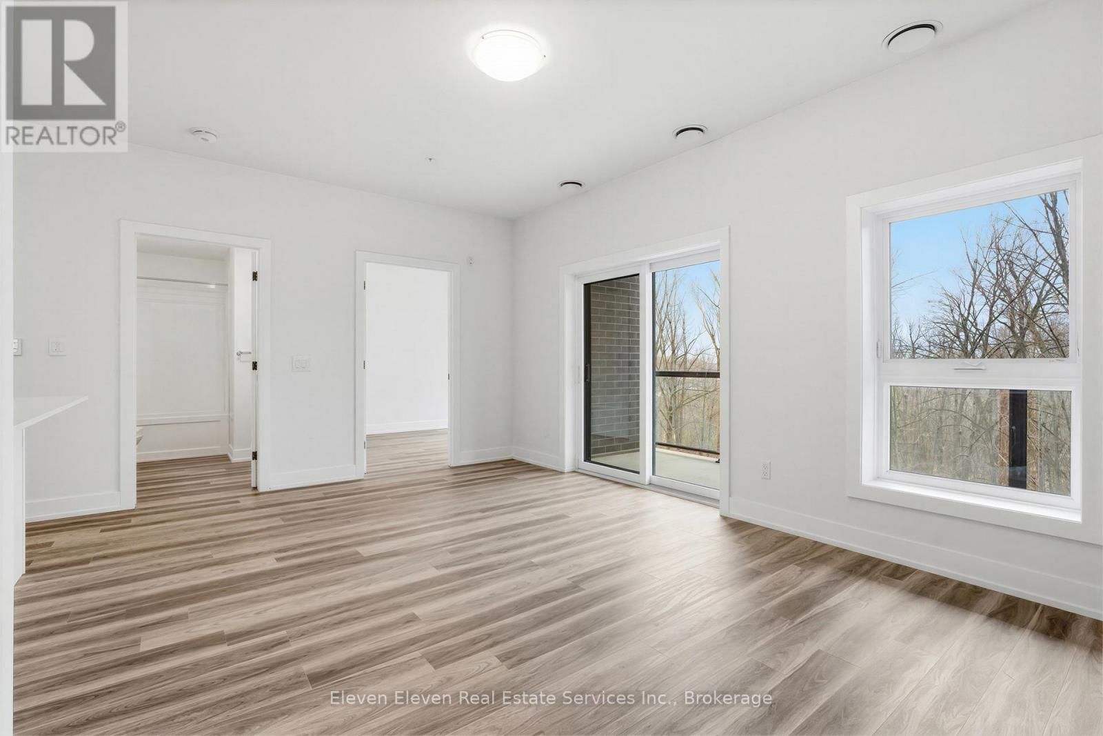 220 - 100 LACKNER PLACE Image 7