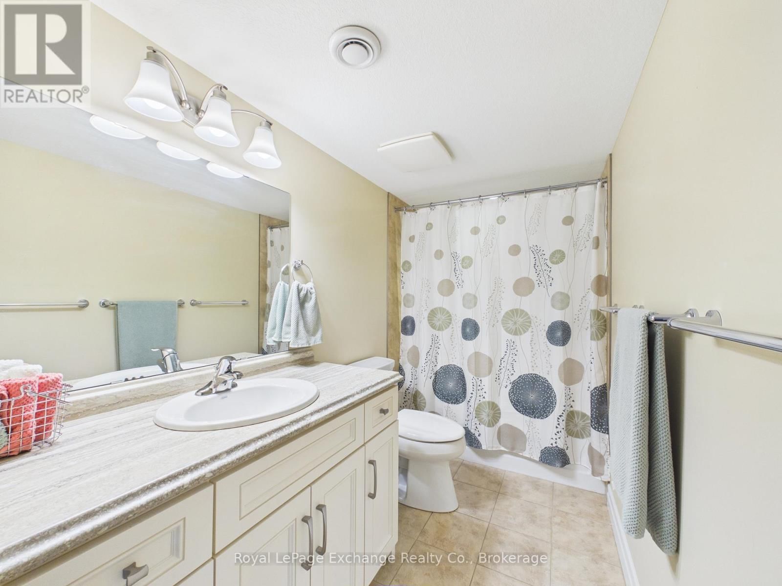 189 WIECK BOULEVARD Image 11