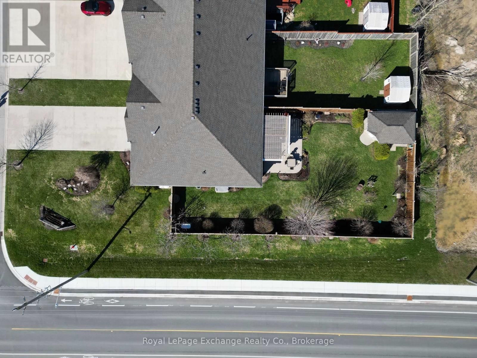 189 WIECK BOULEVARD Image 15