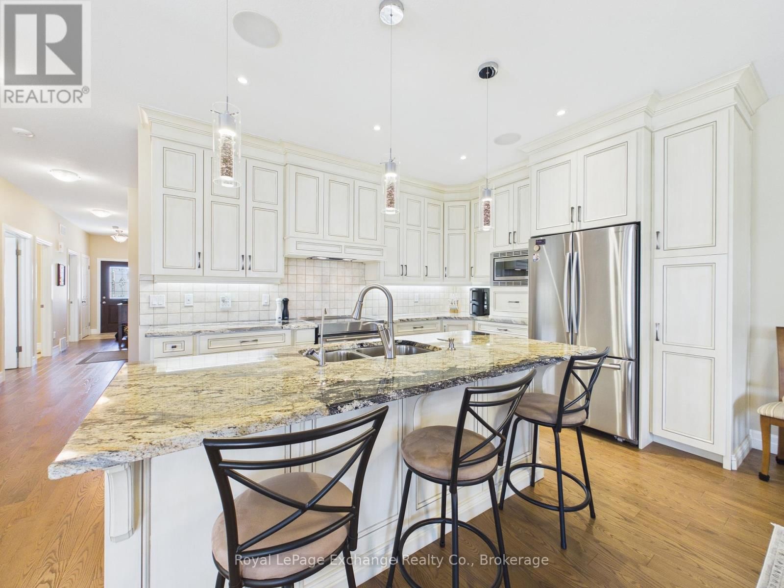 189 WIECK BOULEVARD Image 2