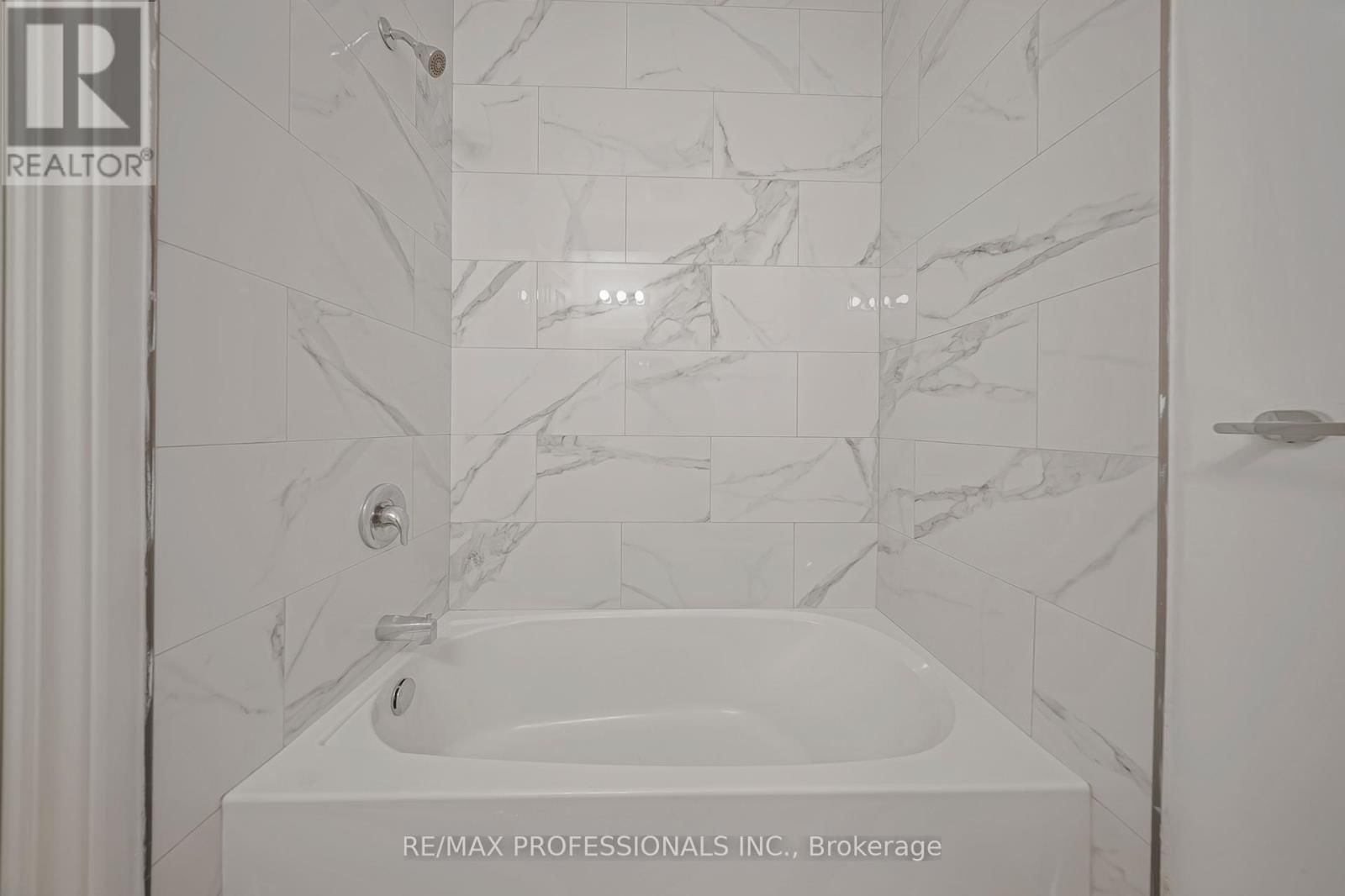 7A - 164 HEIMAN STREET Image 21