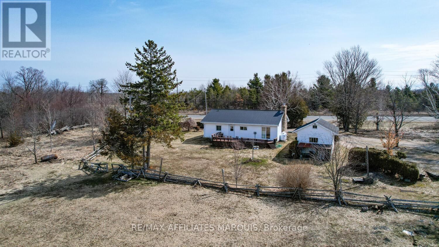 826 HIGHWAY 15 ROAD Image 3