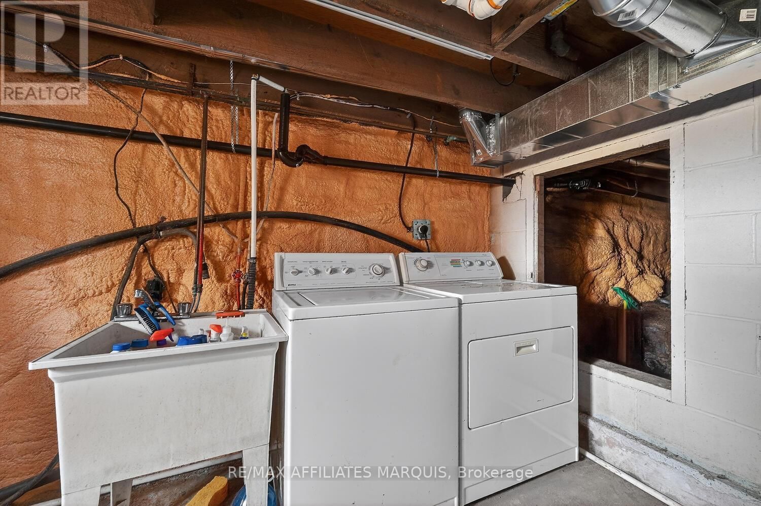 826 HIGHWAY 15 ROAD Image 30