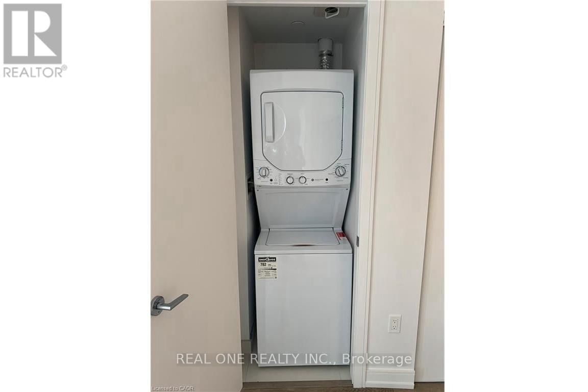 1020 - 1 JARVIS STREET Image 14