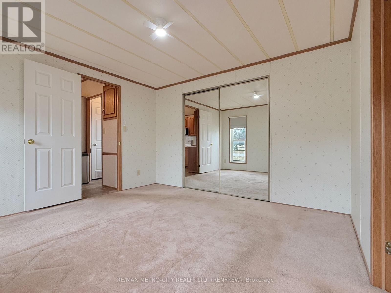 34 SUNSET LANE Image 14