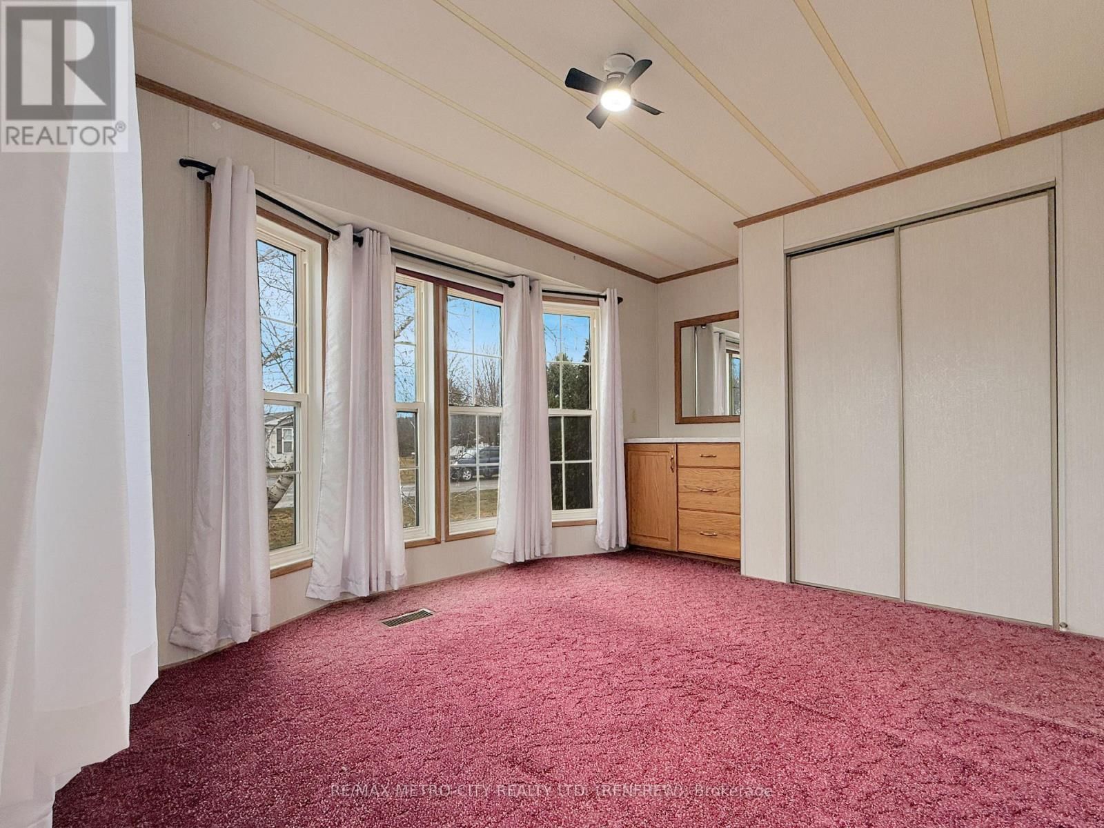 34 SUNSET LANE Image 19