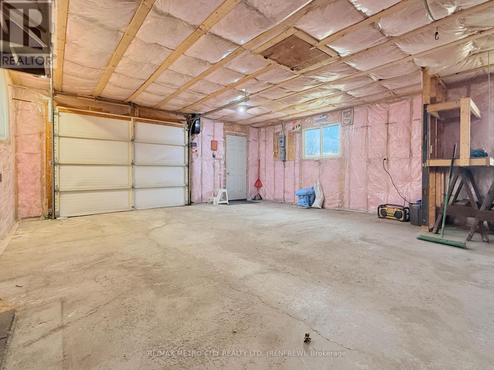 34 SUNSET LANE Image 22