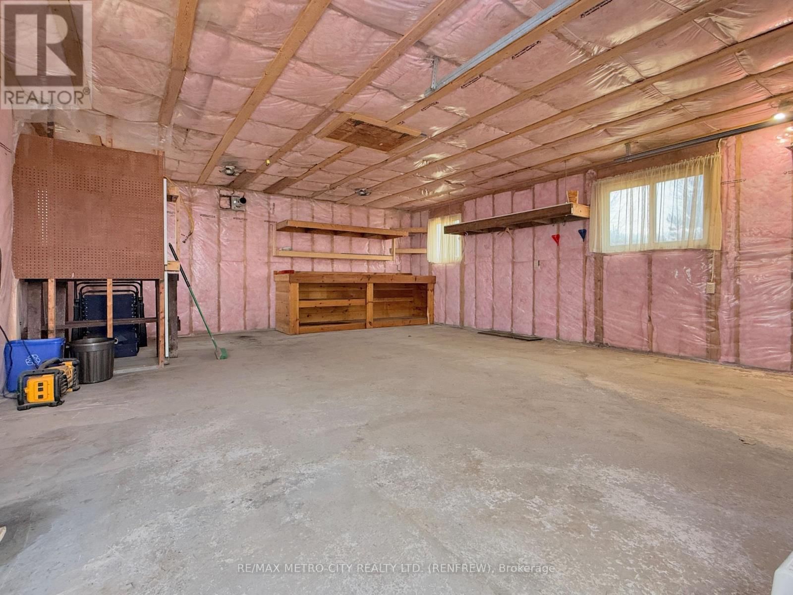 34 SUNSET LANE Image 23