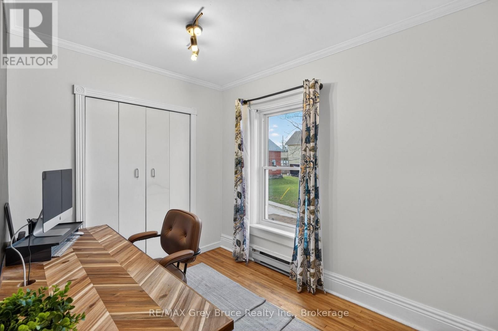 131 2ND AVENUE SOUTHWEST Image 19