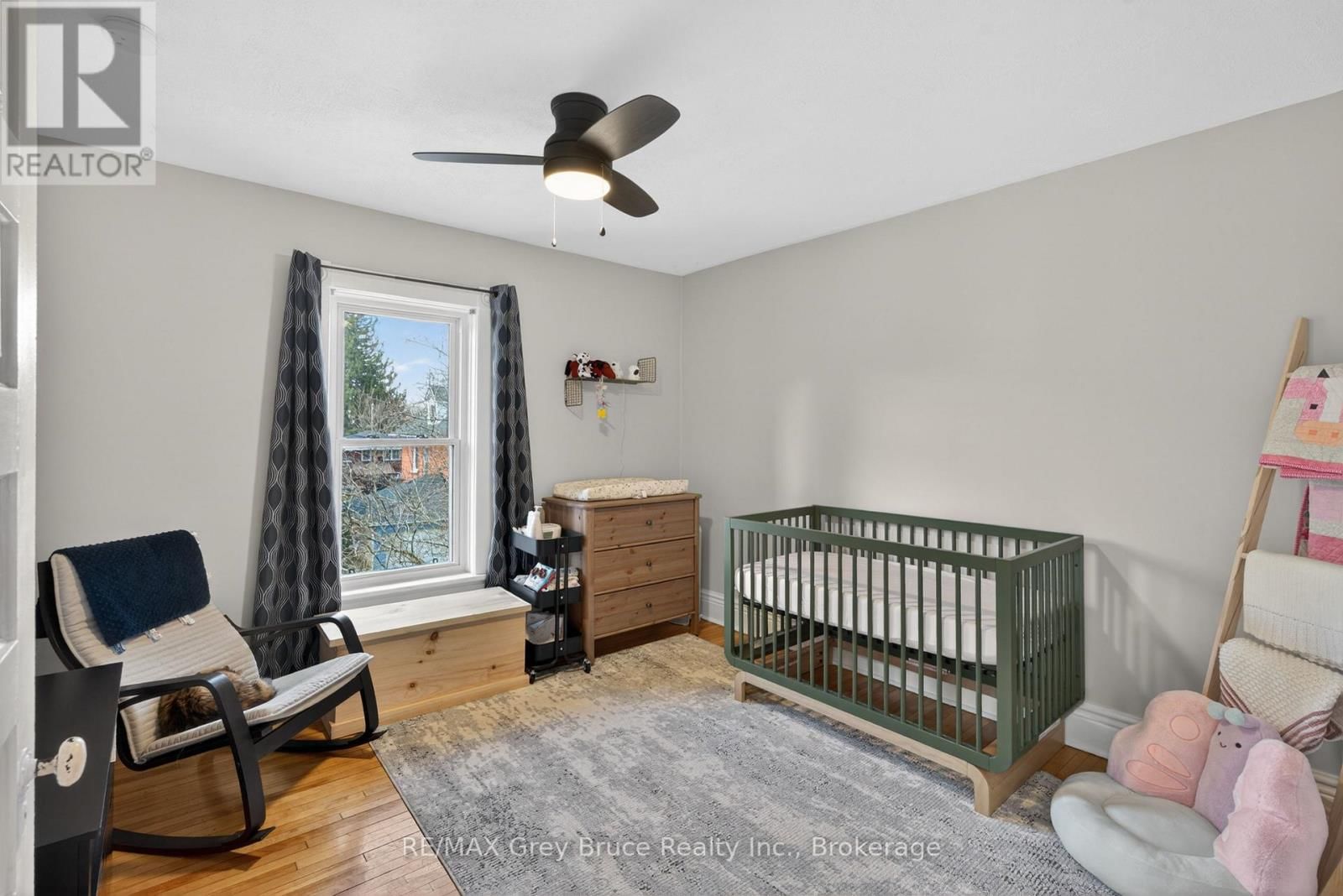 131 2ND AVENUE SOUTHWEST Image 22