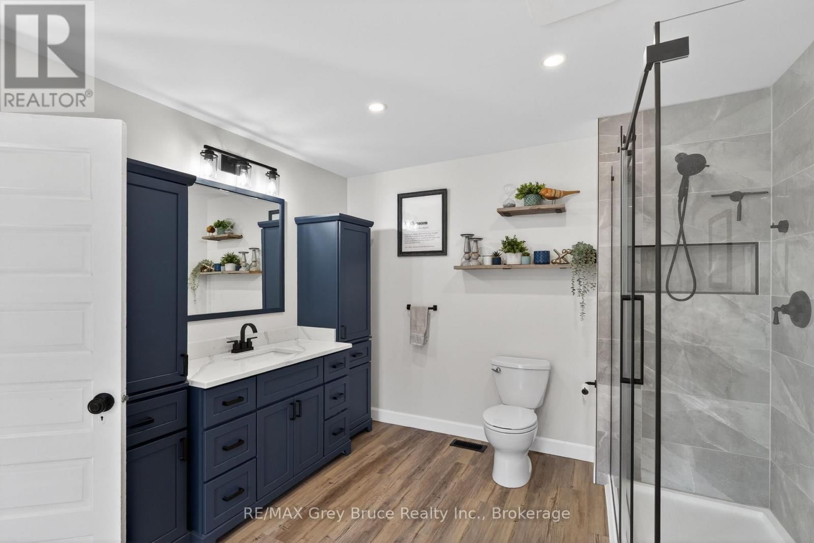 131 2ND AVENUE SOUTHWEST Image 29