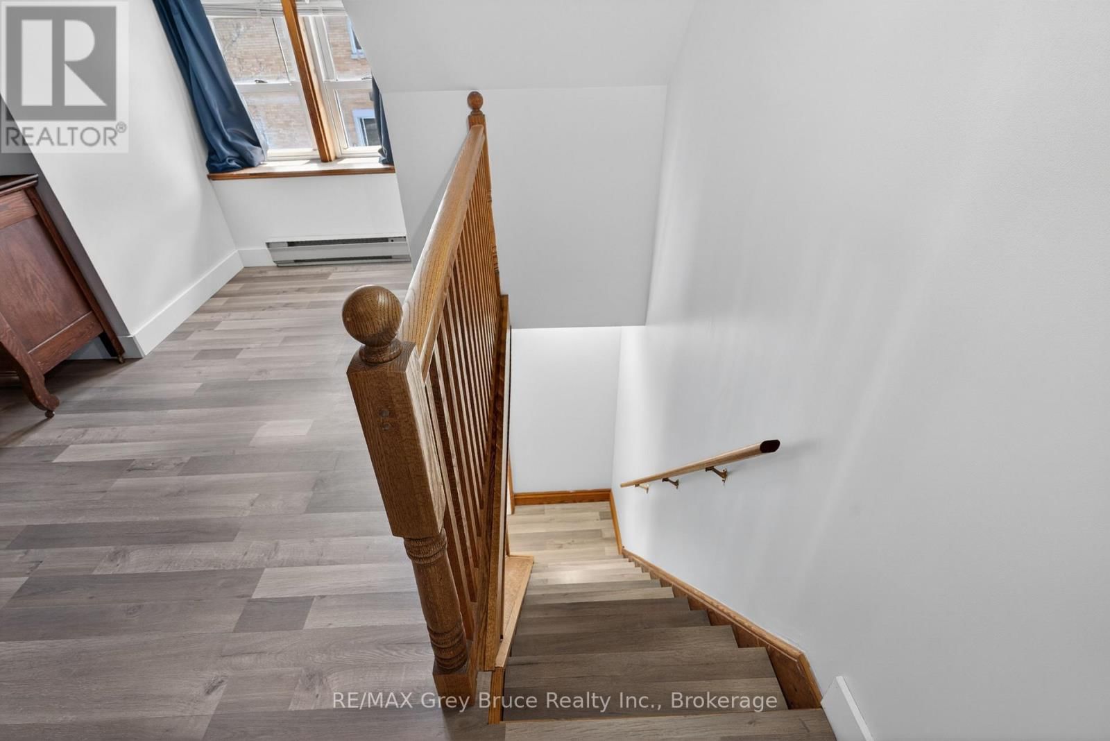 131 2ND AVENUE SOUTHWEST Image 31