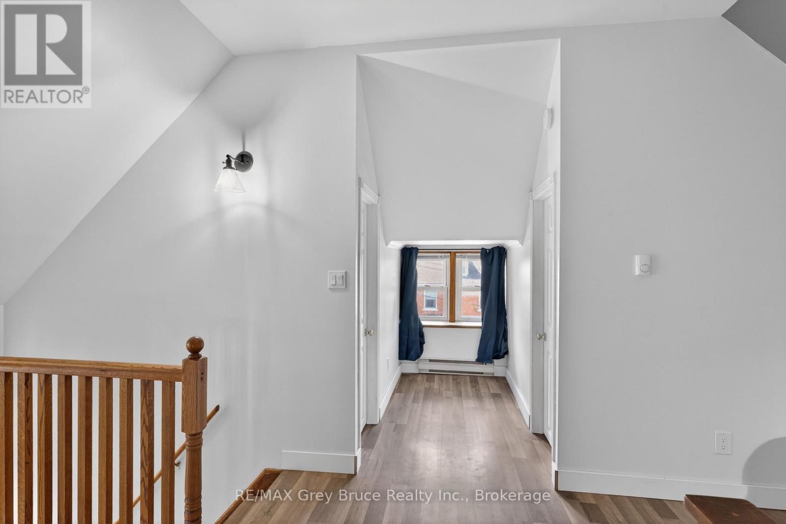 131 2ND AVENUE SOUTHWEST Image 34