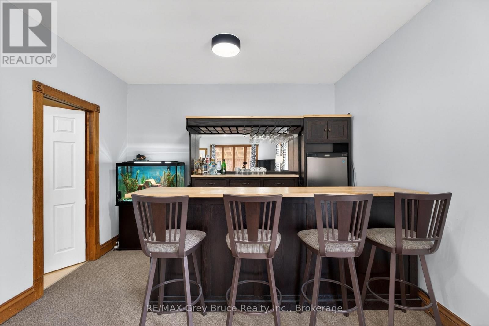 131 2ND AVENUE SOUTHWEST Image 40