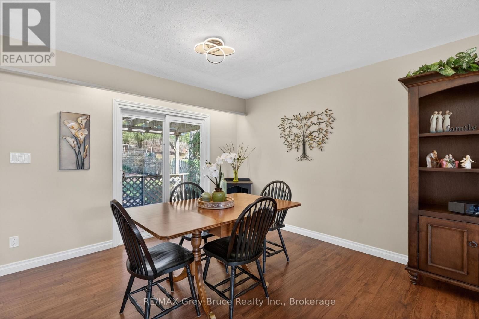 331 8TH AVENUE EAST Image 16