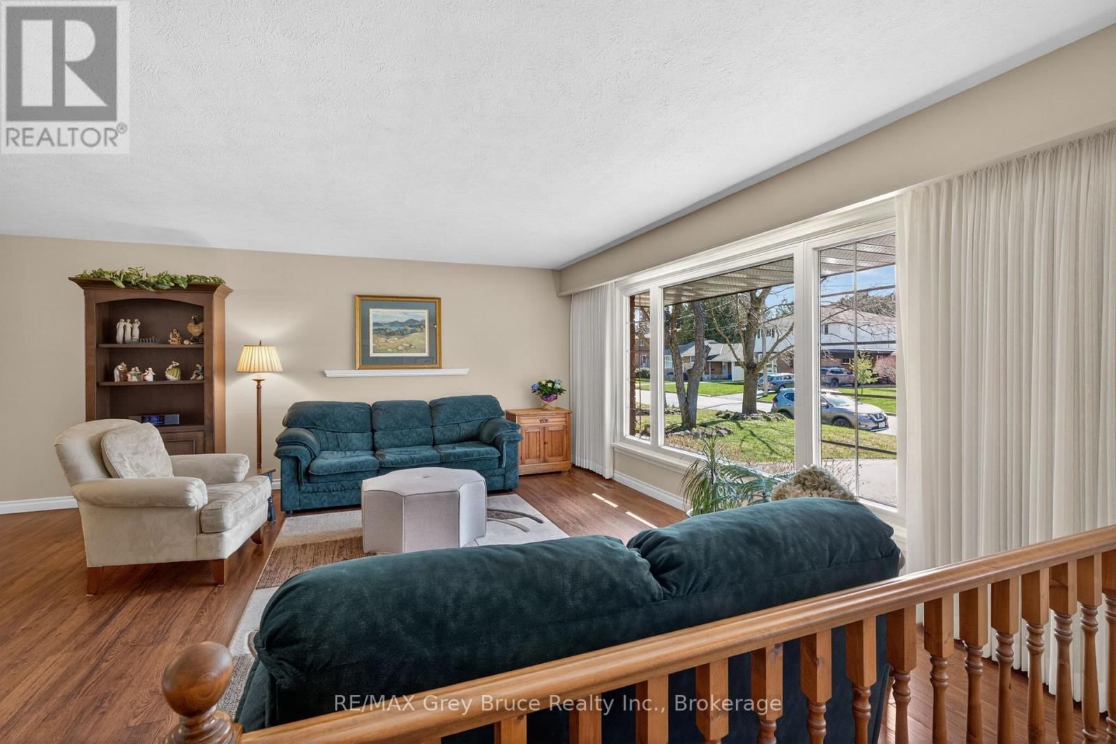 331 8TH AVENUE EAST Image 18