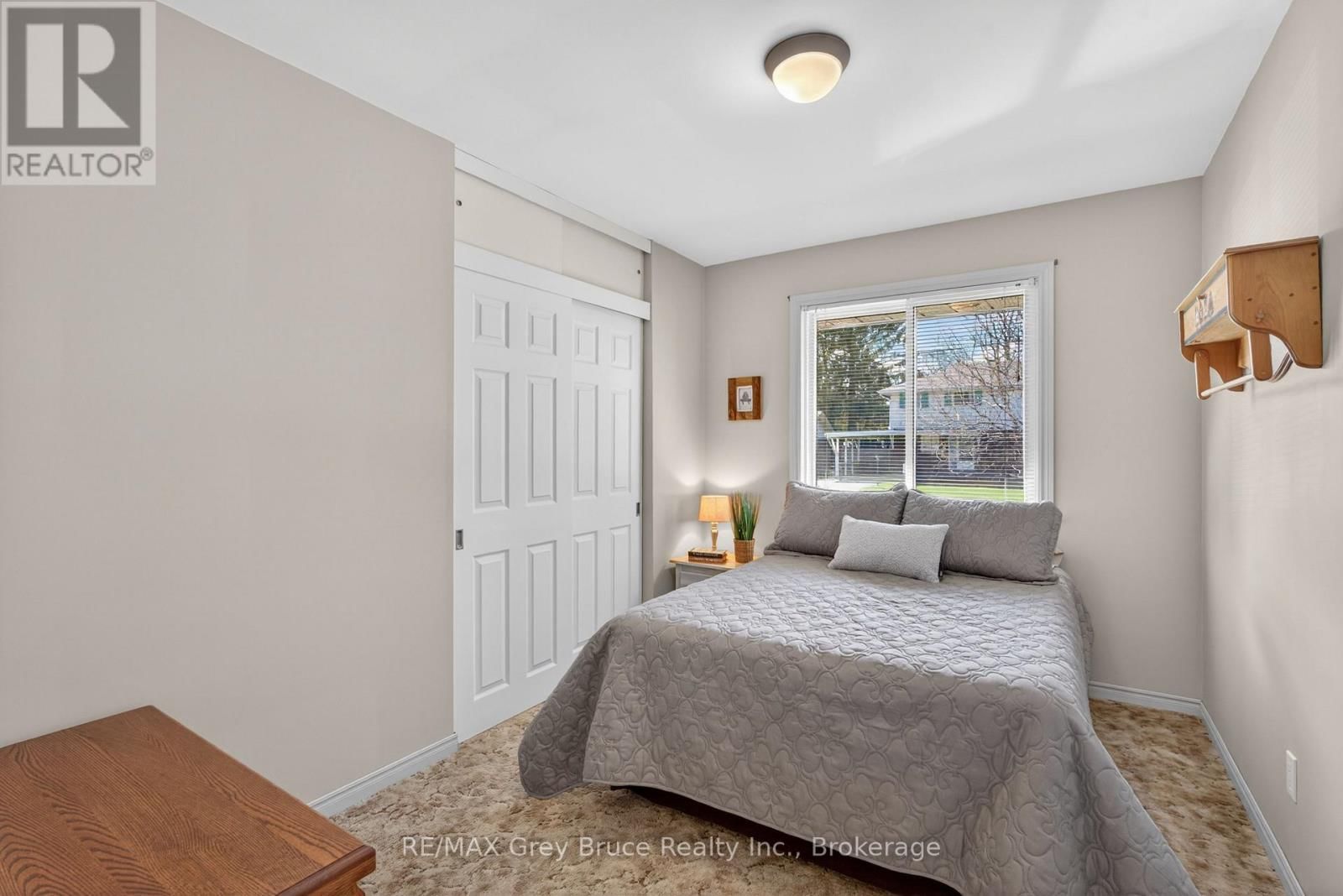 331 8TH AVENUE EAST Image 20