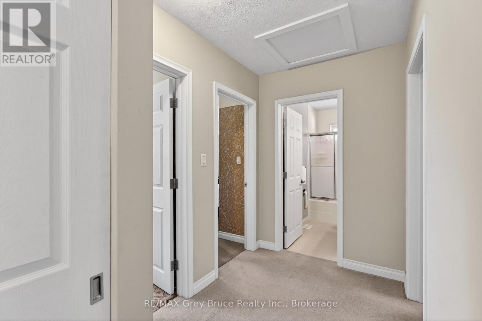 331 8TH AVENUE EAST Image 22