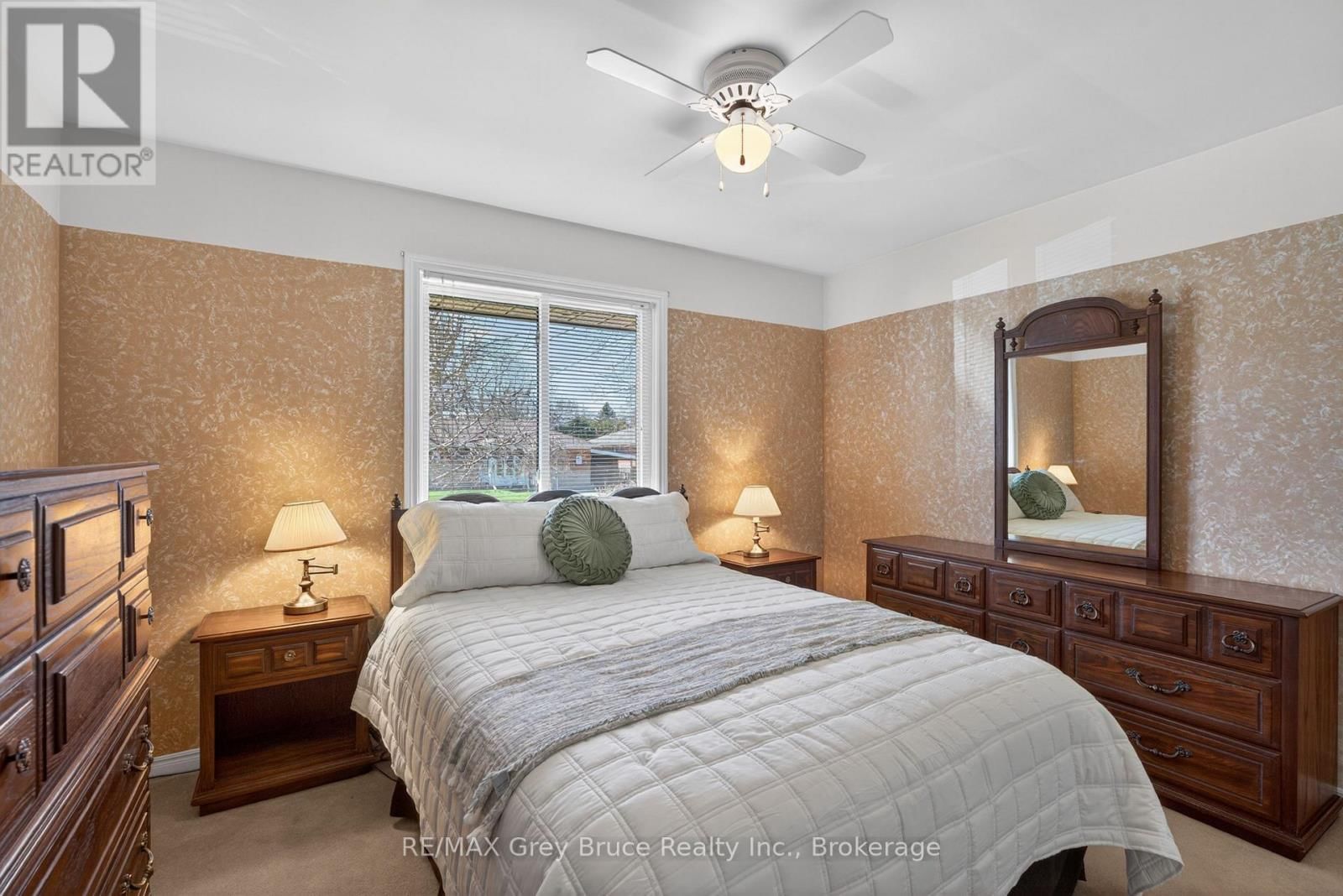 331 8TH AVENUE EAST Image 25