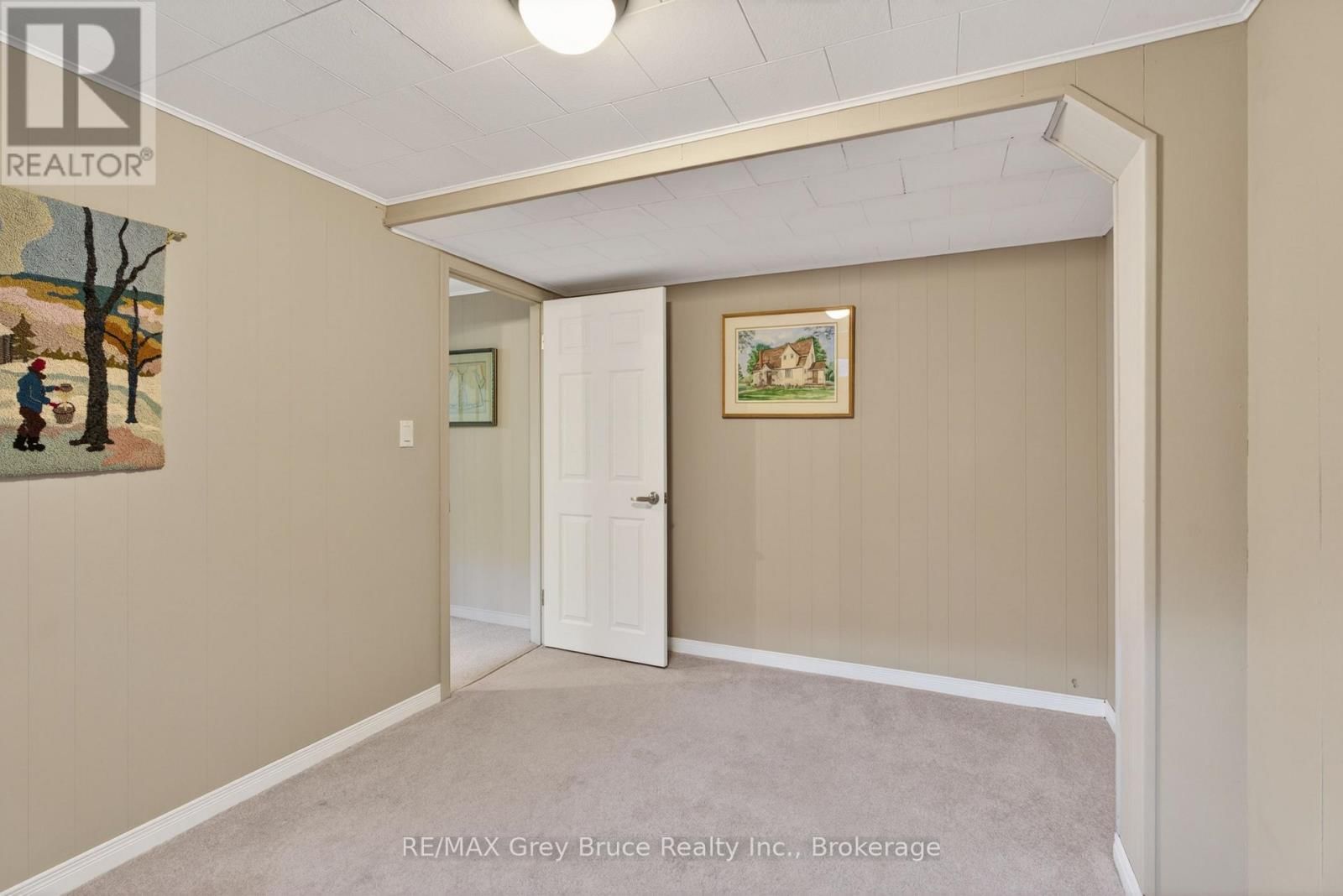 331 8TH AVENUE EAST Image 30