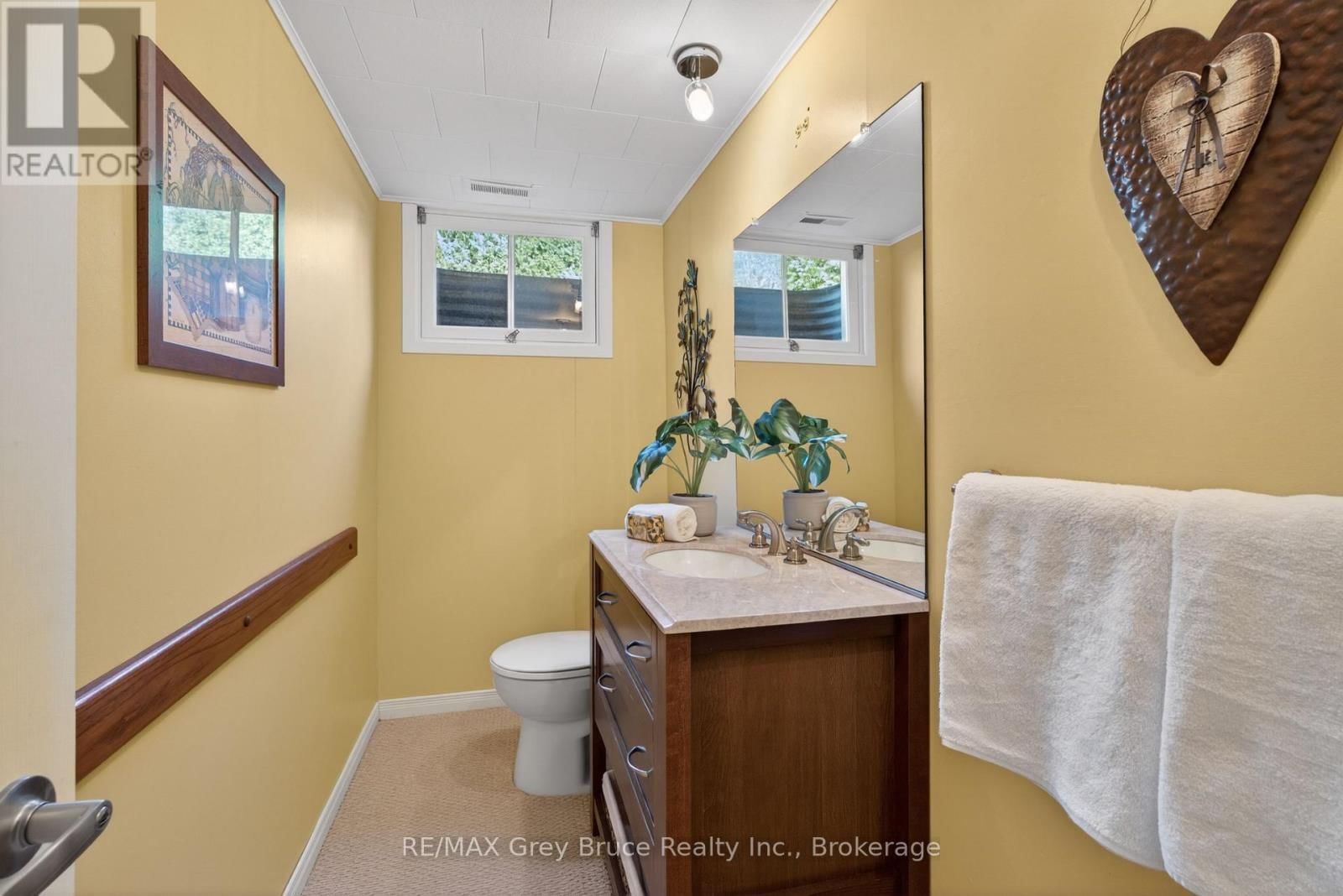 331 8TH AVENUE EAST Image 31