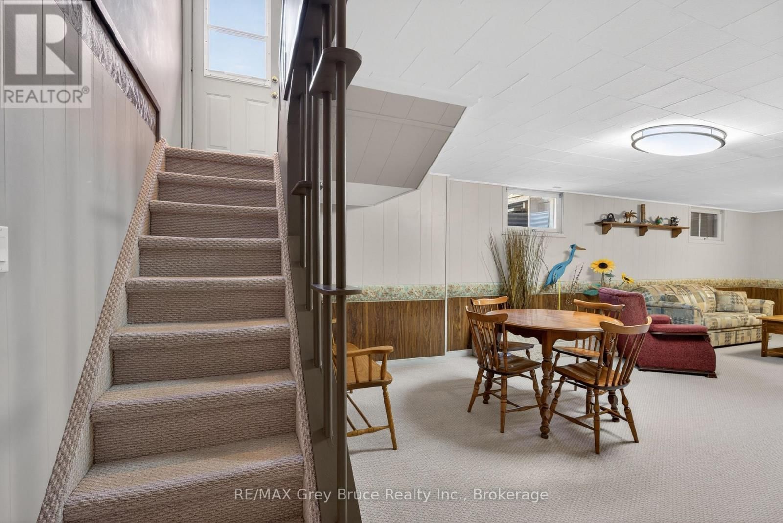 331 8TH AVENUE EAST Image 35