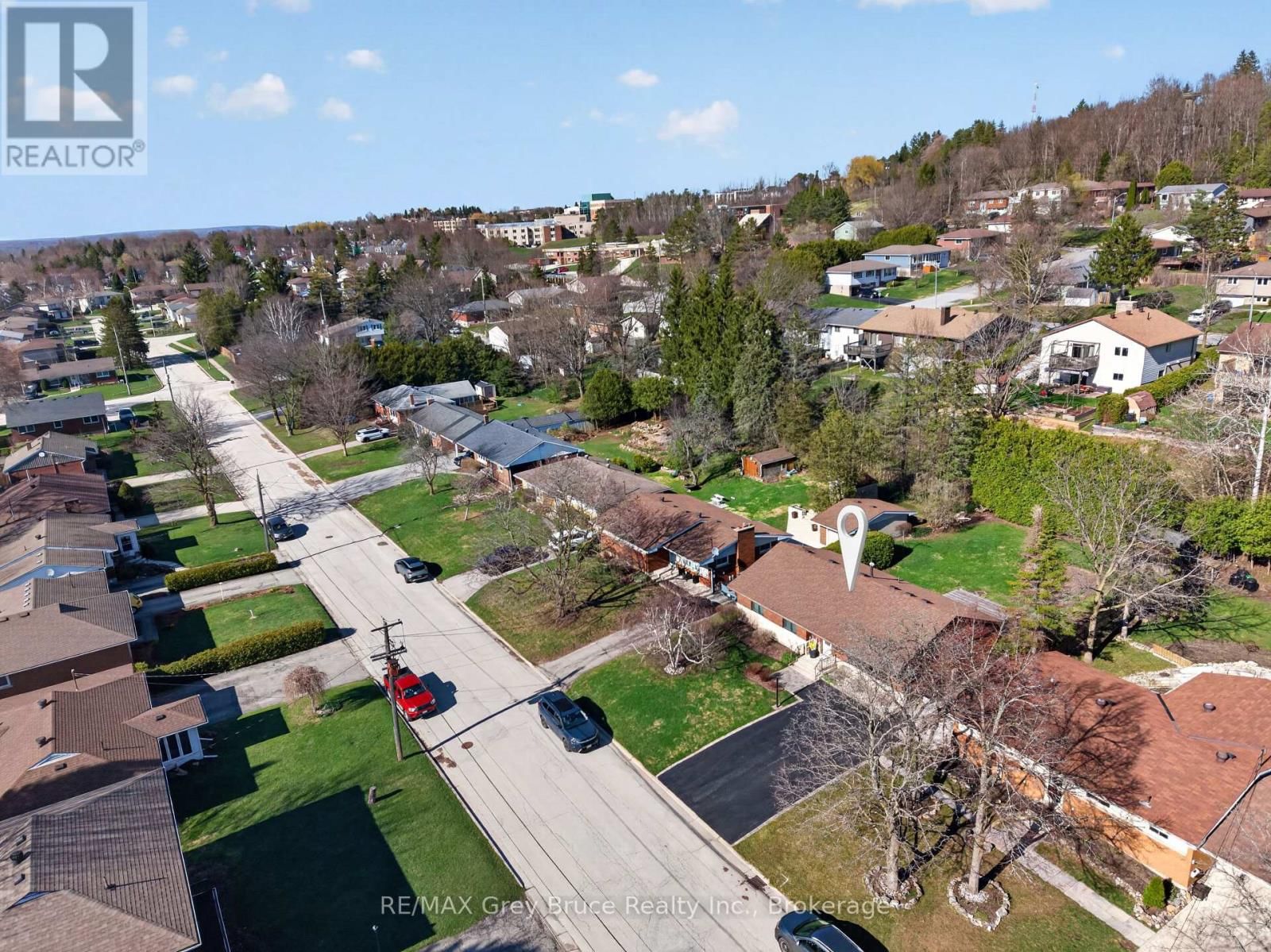 331 8TH AVENUE EAST Image 9