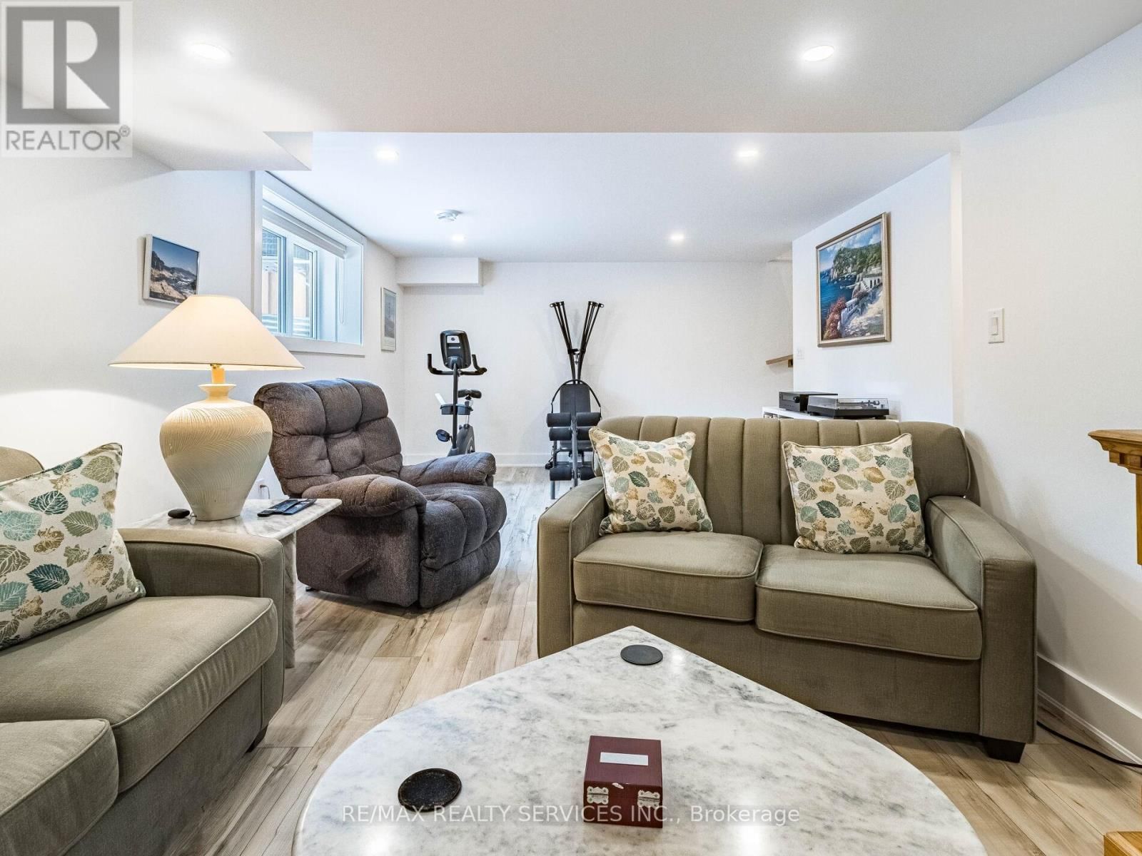 18 PRINCETON COMMON STREET Image 27