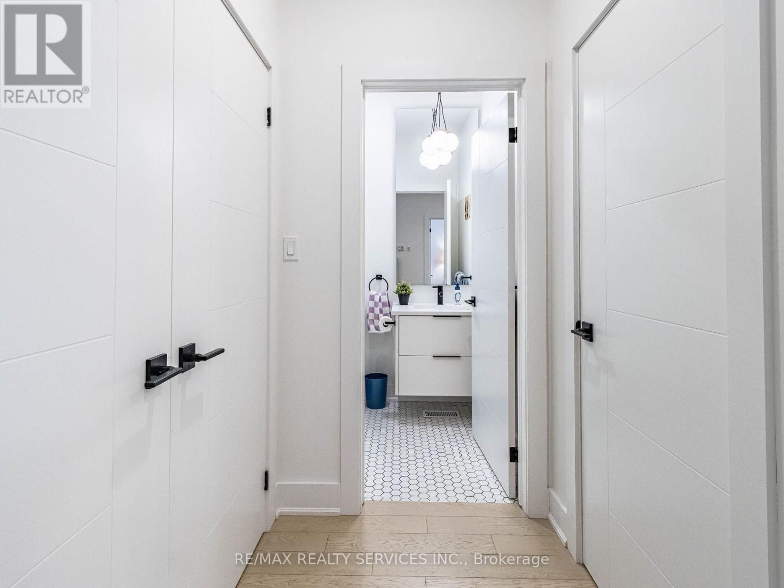 18 PRINCETON COMMON STREET Image 7