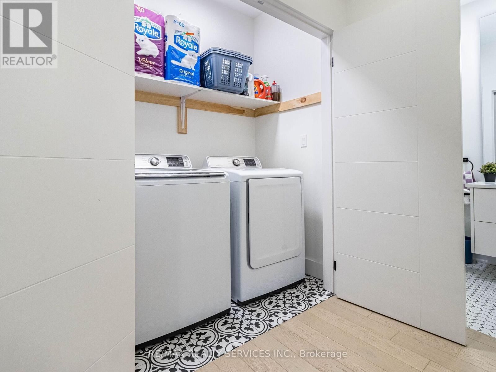 18 PRINCETON COMMON STREET Image 8