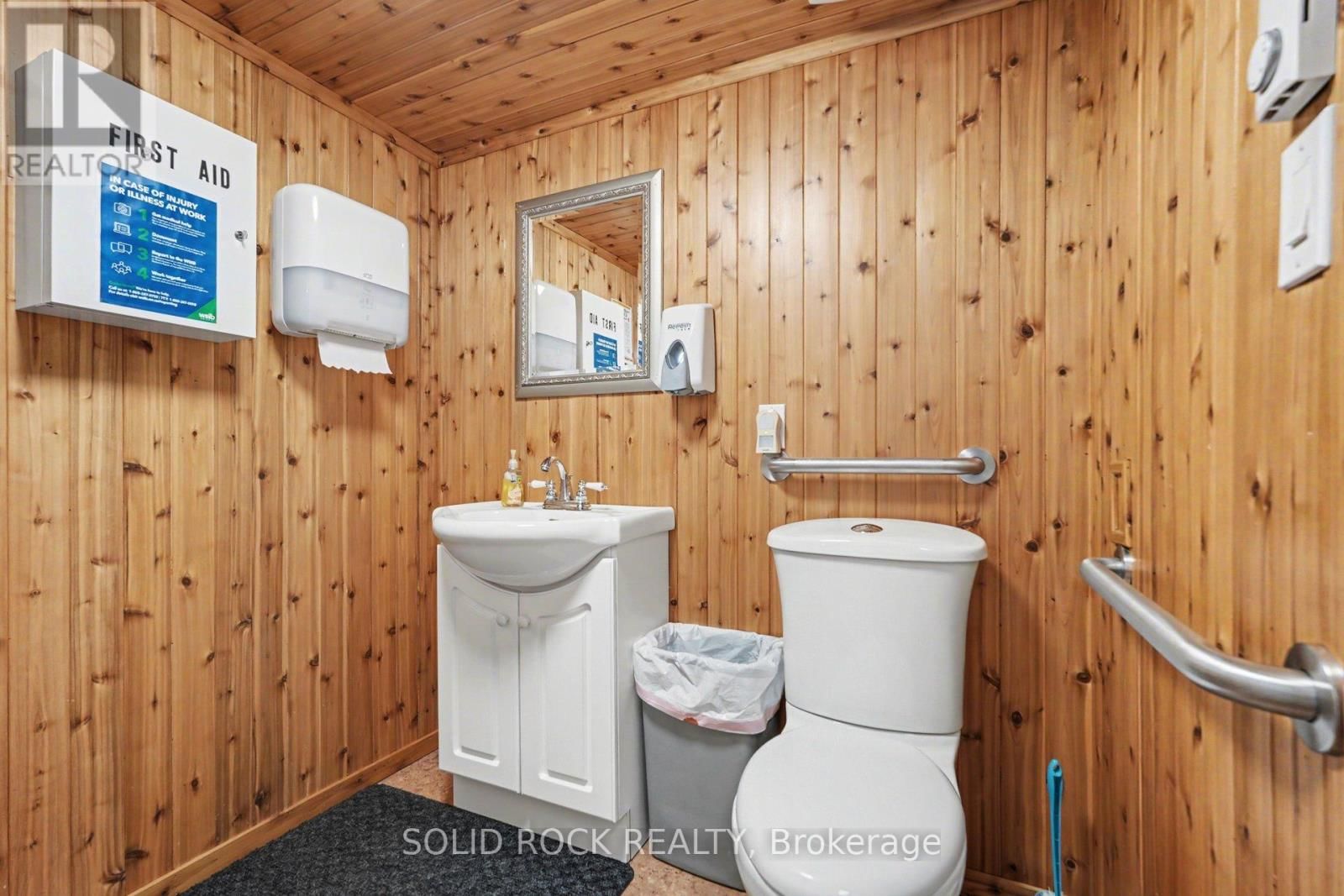 2491 CARP ROAD Image 8