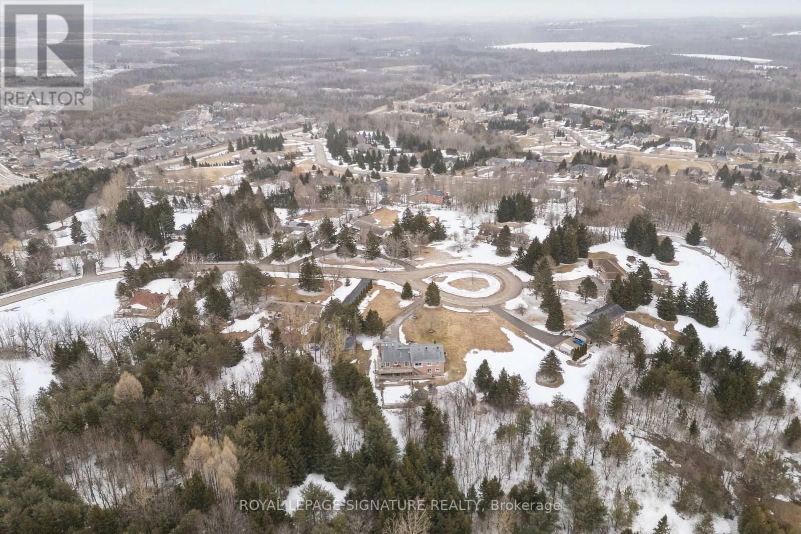 16 HILLTOP CRESCENT Image 43