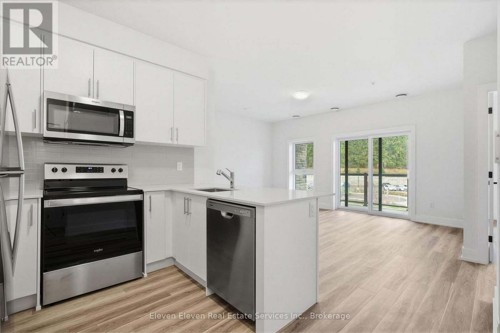 317 - 1100 LACKNER PLACE Image 11