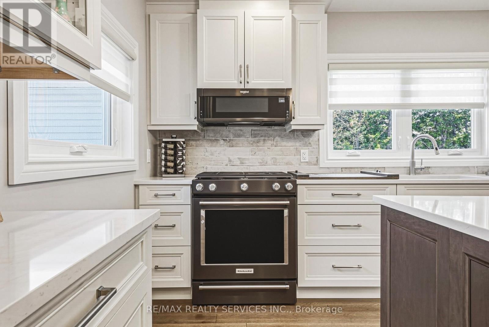 120 DIVISION STREET Image 14