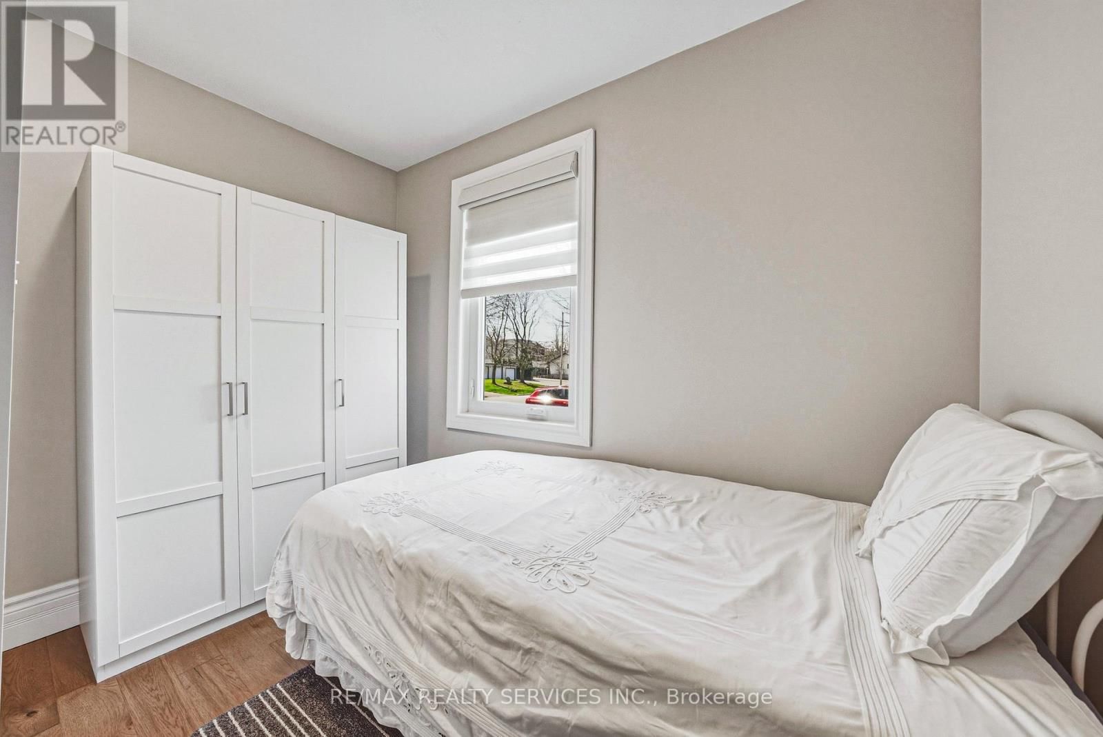 120 DIVISION STREET Image 19