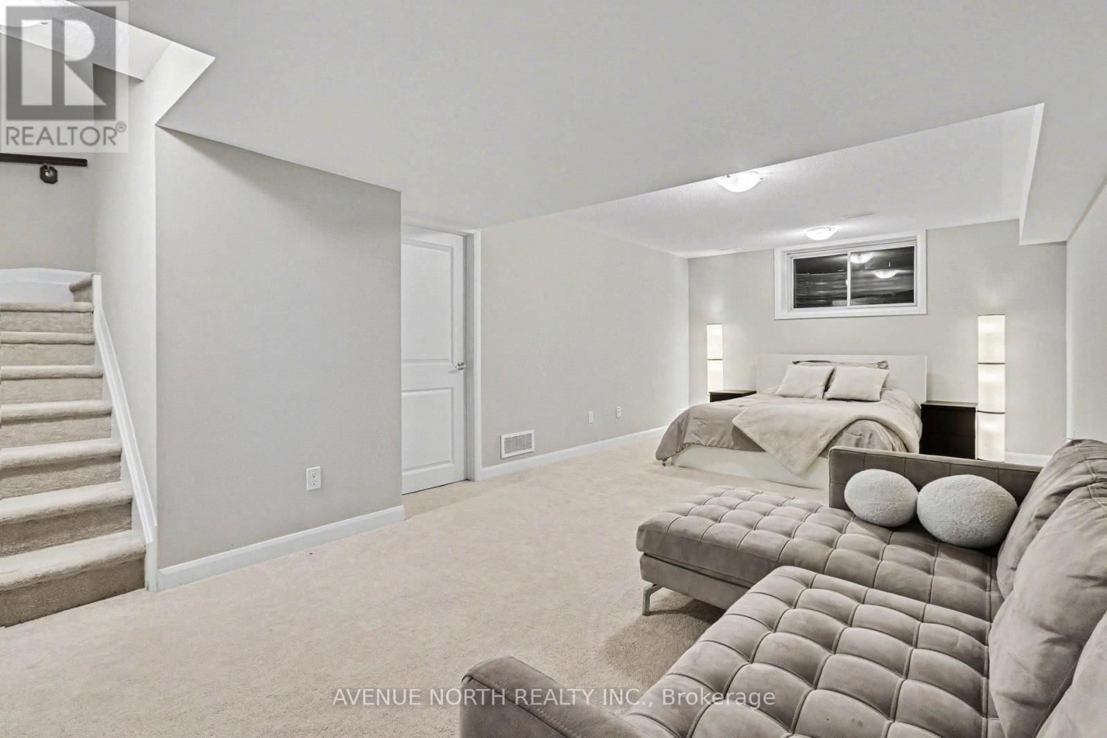 159 BENDING WAY Image 17