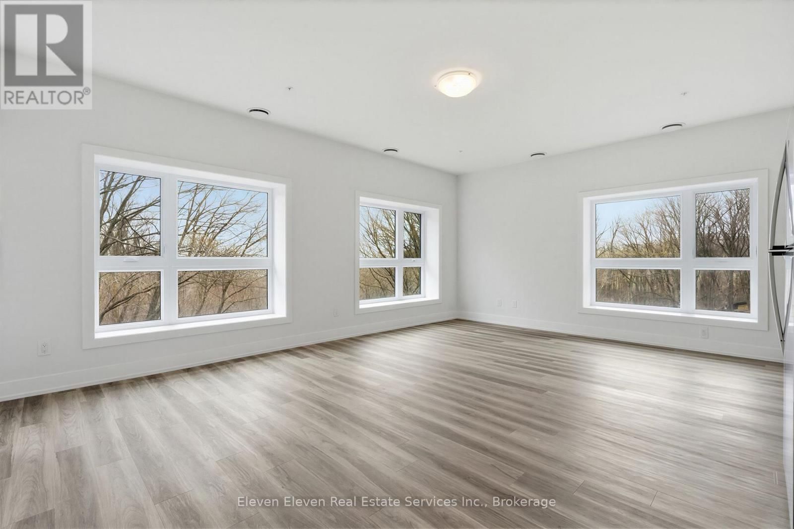 301 - 1100 LACKNER PLACE Image 20