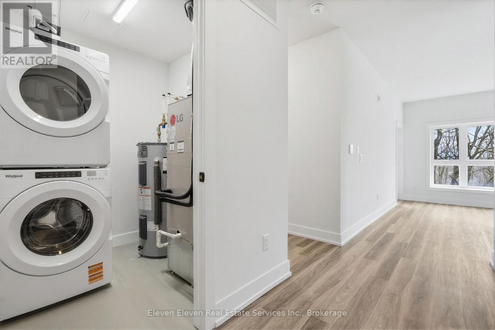 301 - 1100 LACKNER PLACE Image 21