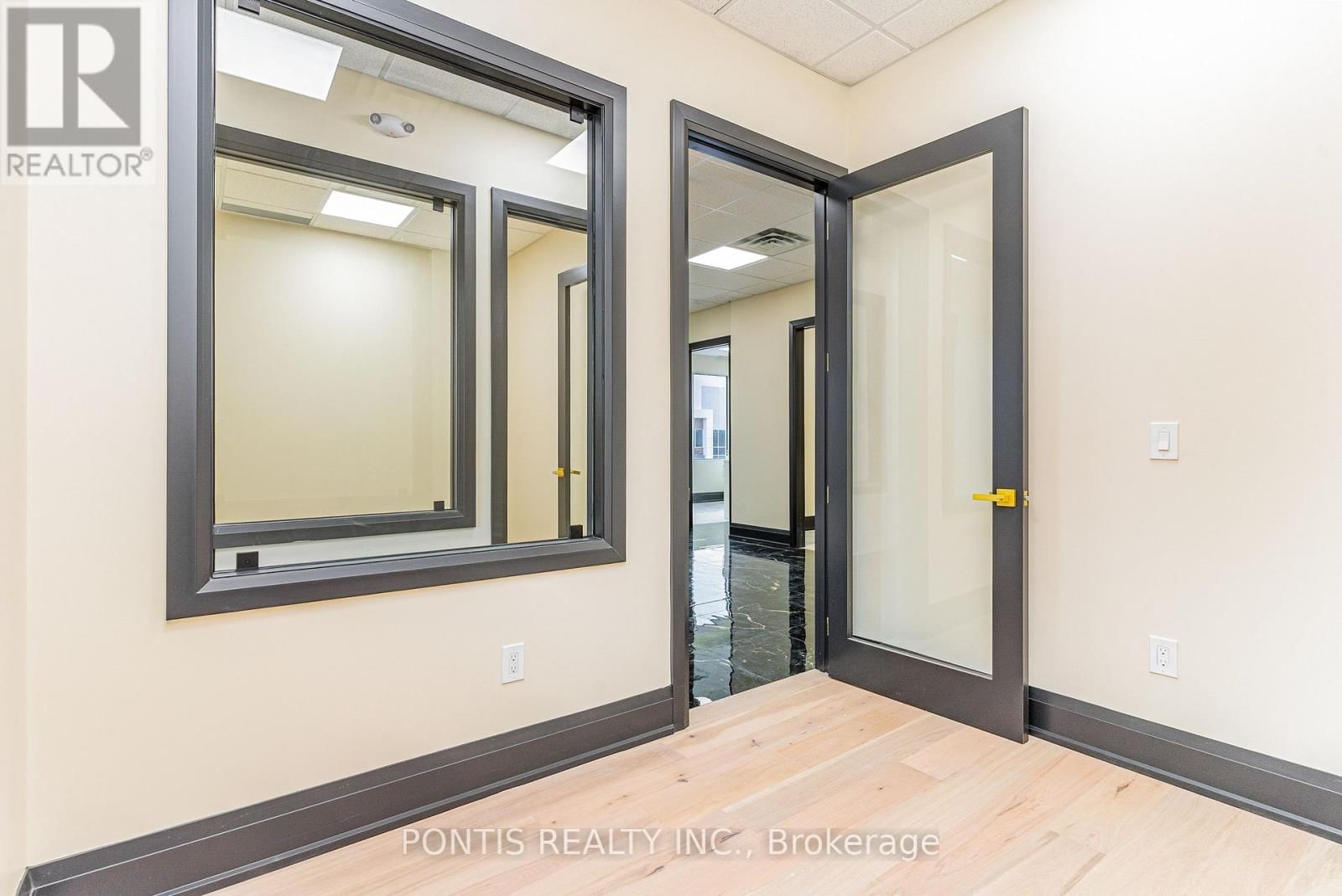 H211 - 460 HESPELER ROAD Image 14