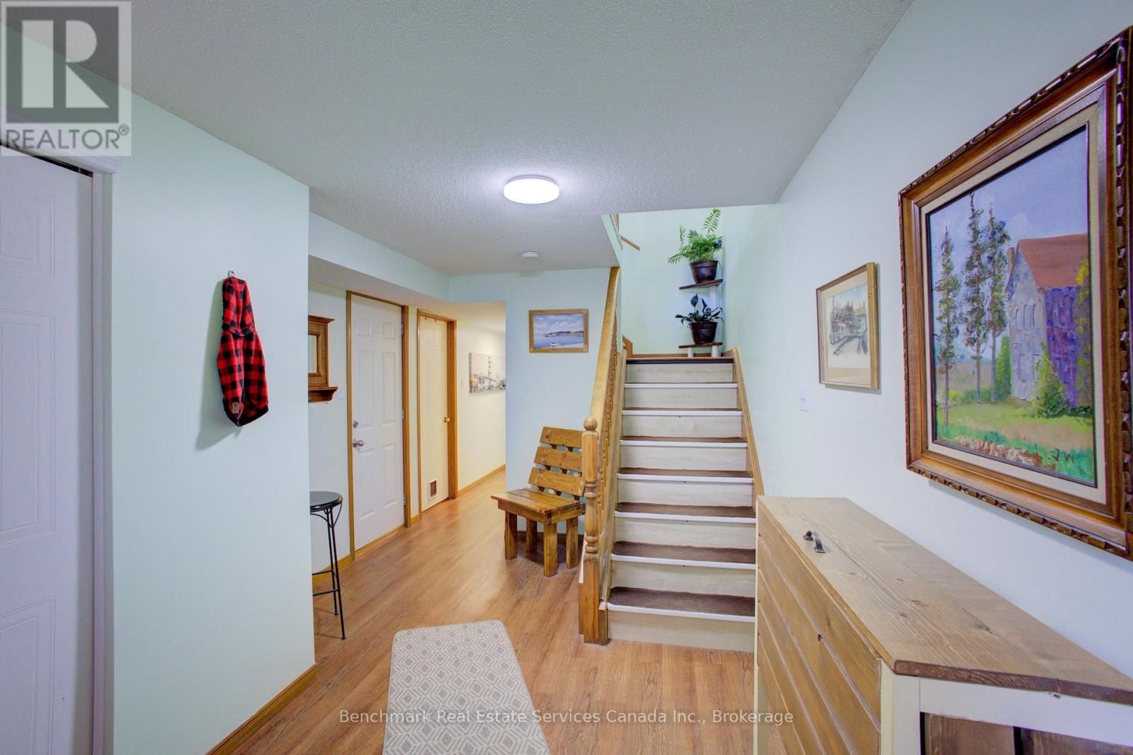 21 SOUTHVALE ROAD Image 10