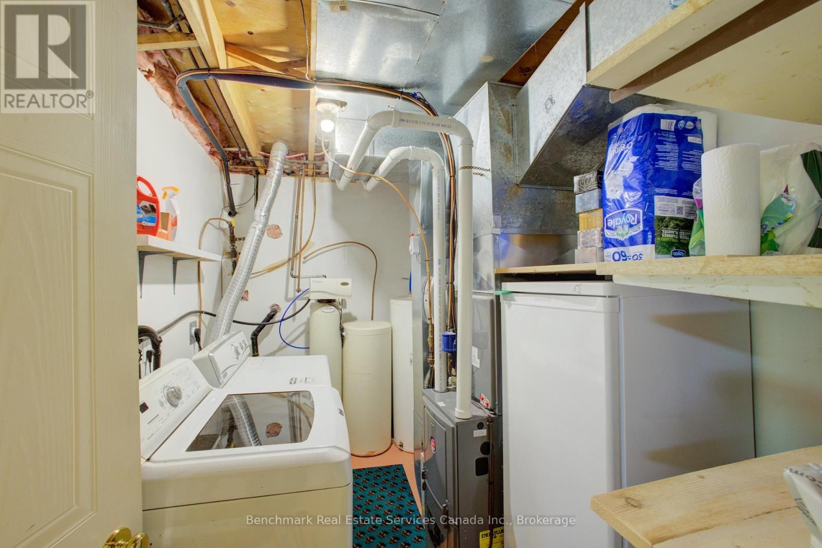 21 SOUTHVALE ROAD Image 15