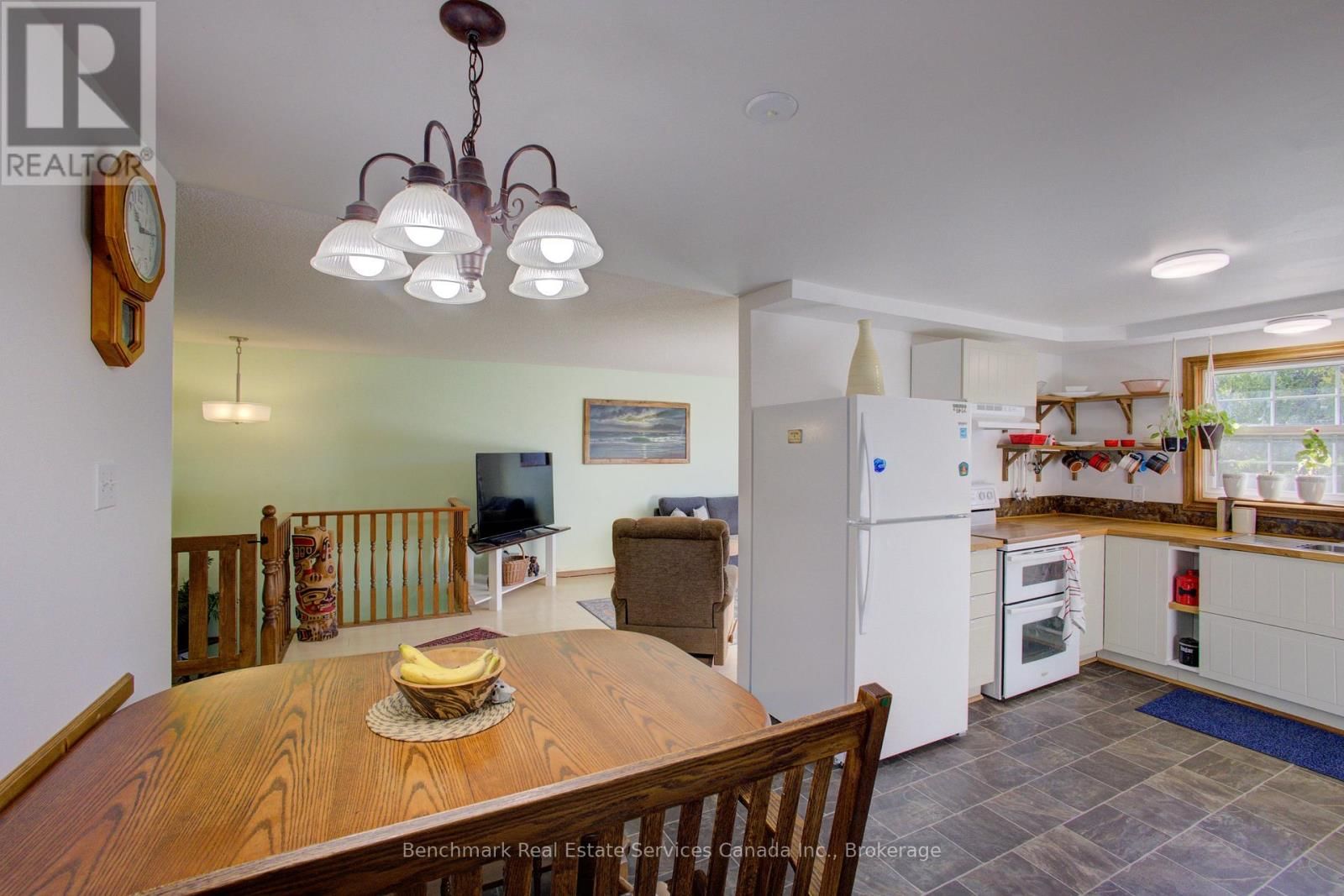 21 SOUTHVALE ROAD Image 18