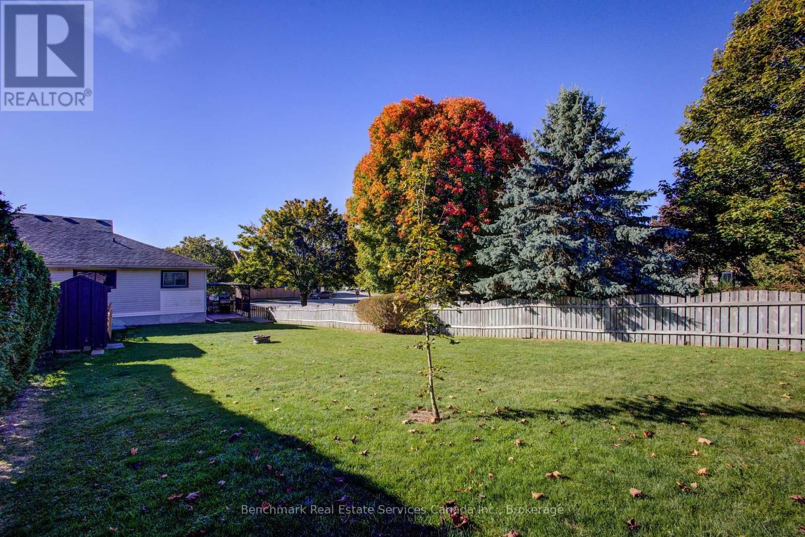 21 SOUTHVALE ROAD Image 32