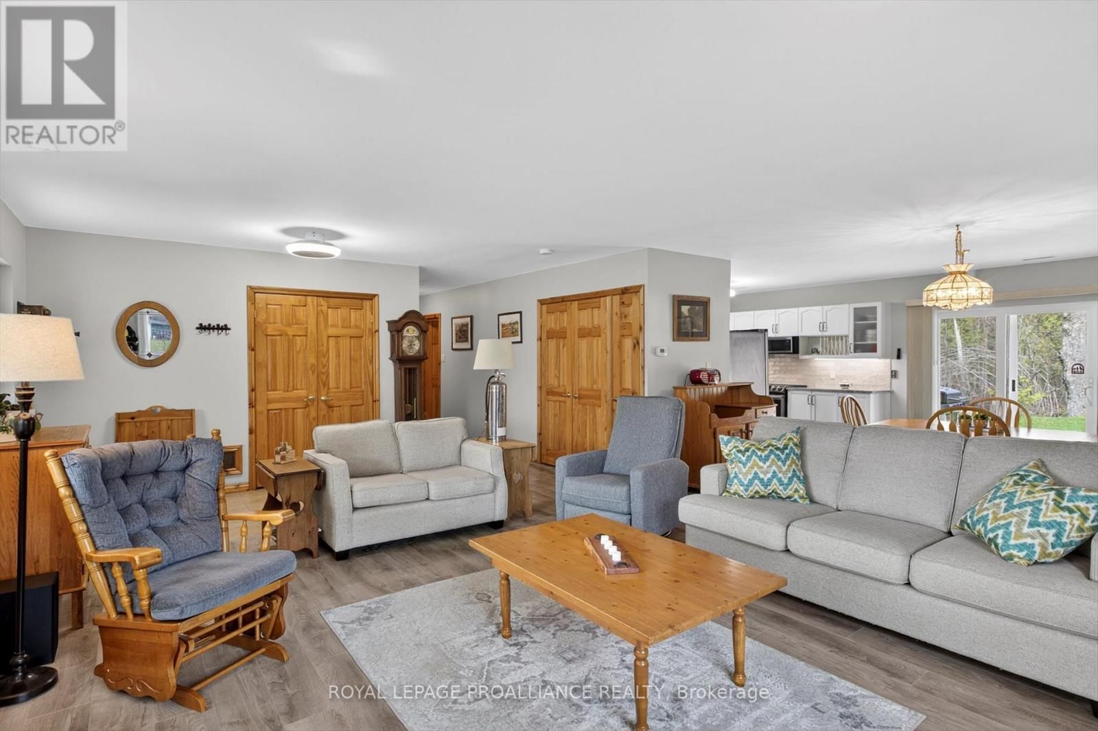 244 FLYNN'S ROAD Image 10