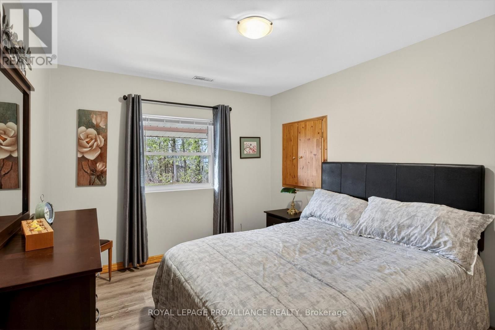 244 FLYNN'S ROAD Image 25