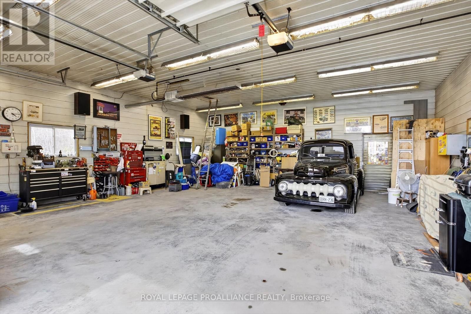 244 FLYNN'S ROAD Image 36