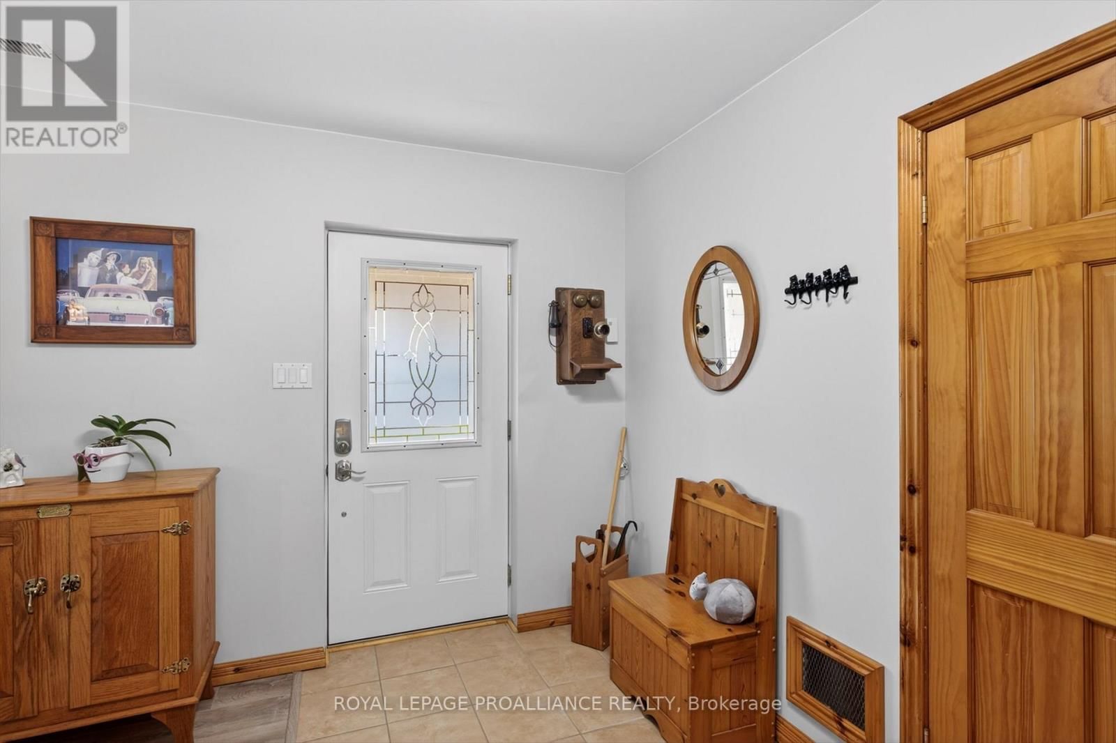 244 FLYNN'S ROAD Image 6