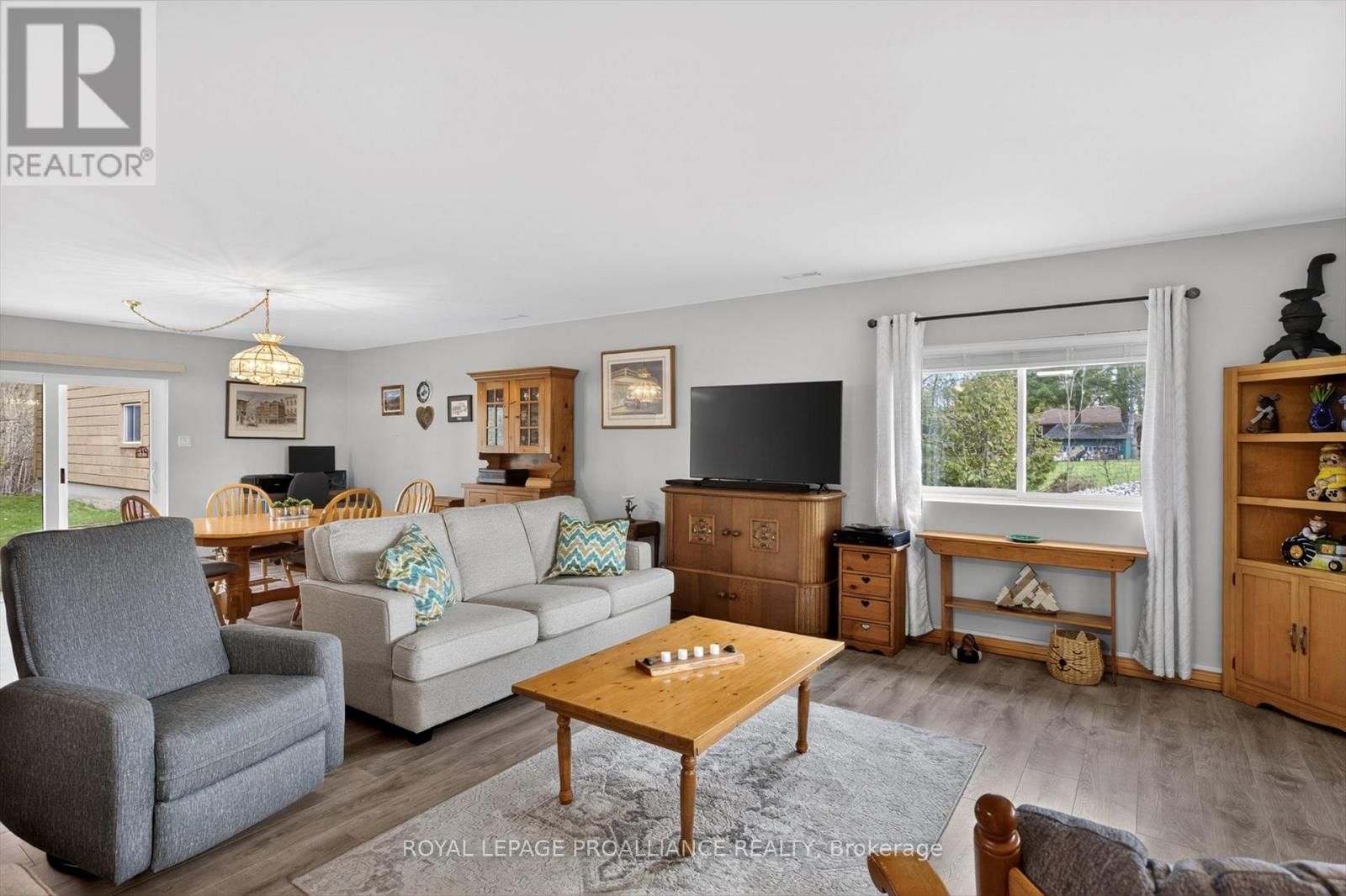 244 FLYNN'S ROAD Image 9