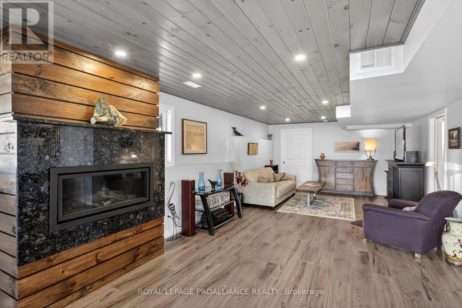 849 BLAND LINE Image 29